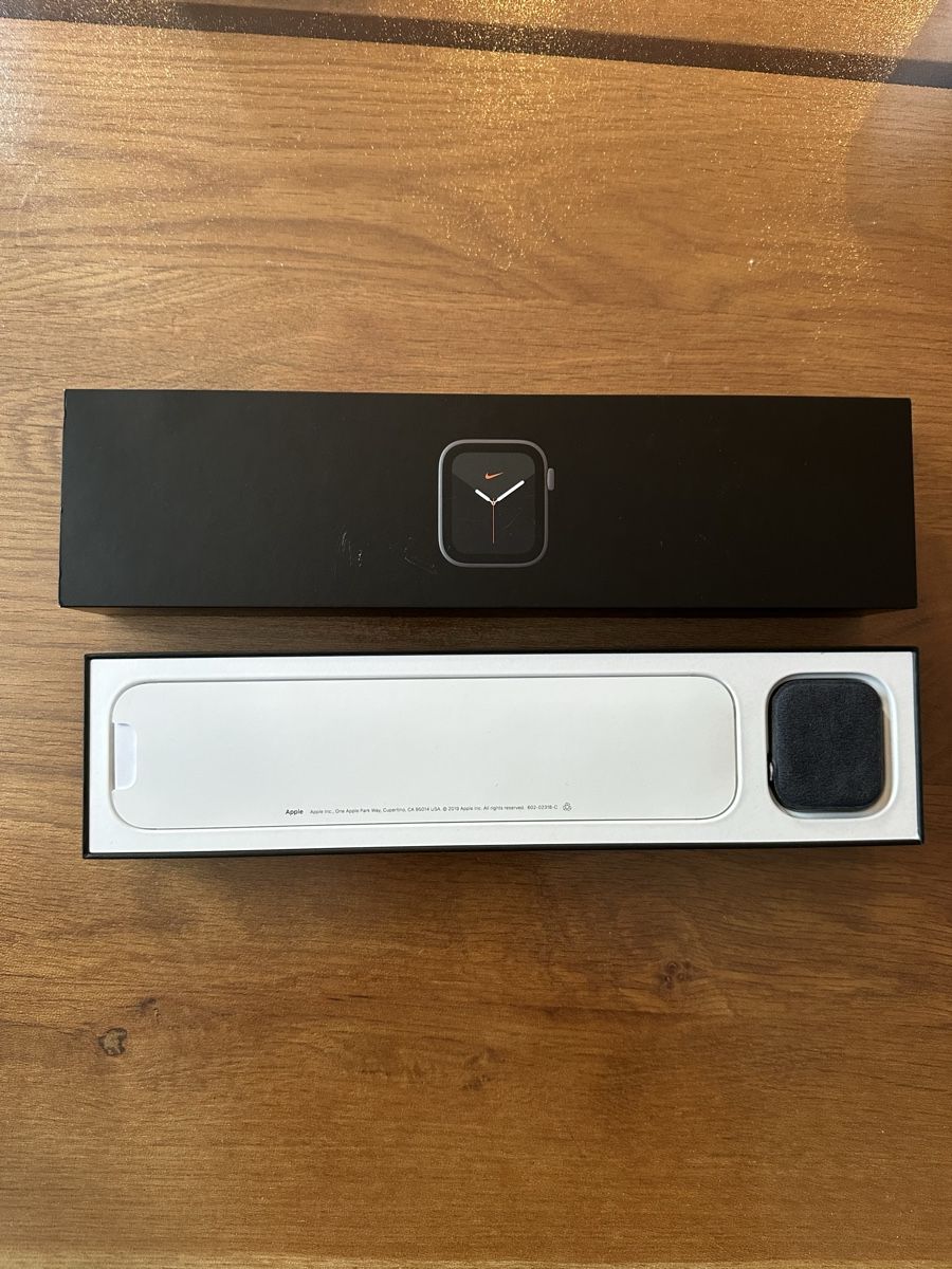 Apple Smartwatch: Apple Watch Nike S5 44mm – Usato da Tägerwilen venduto da Abosy
