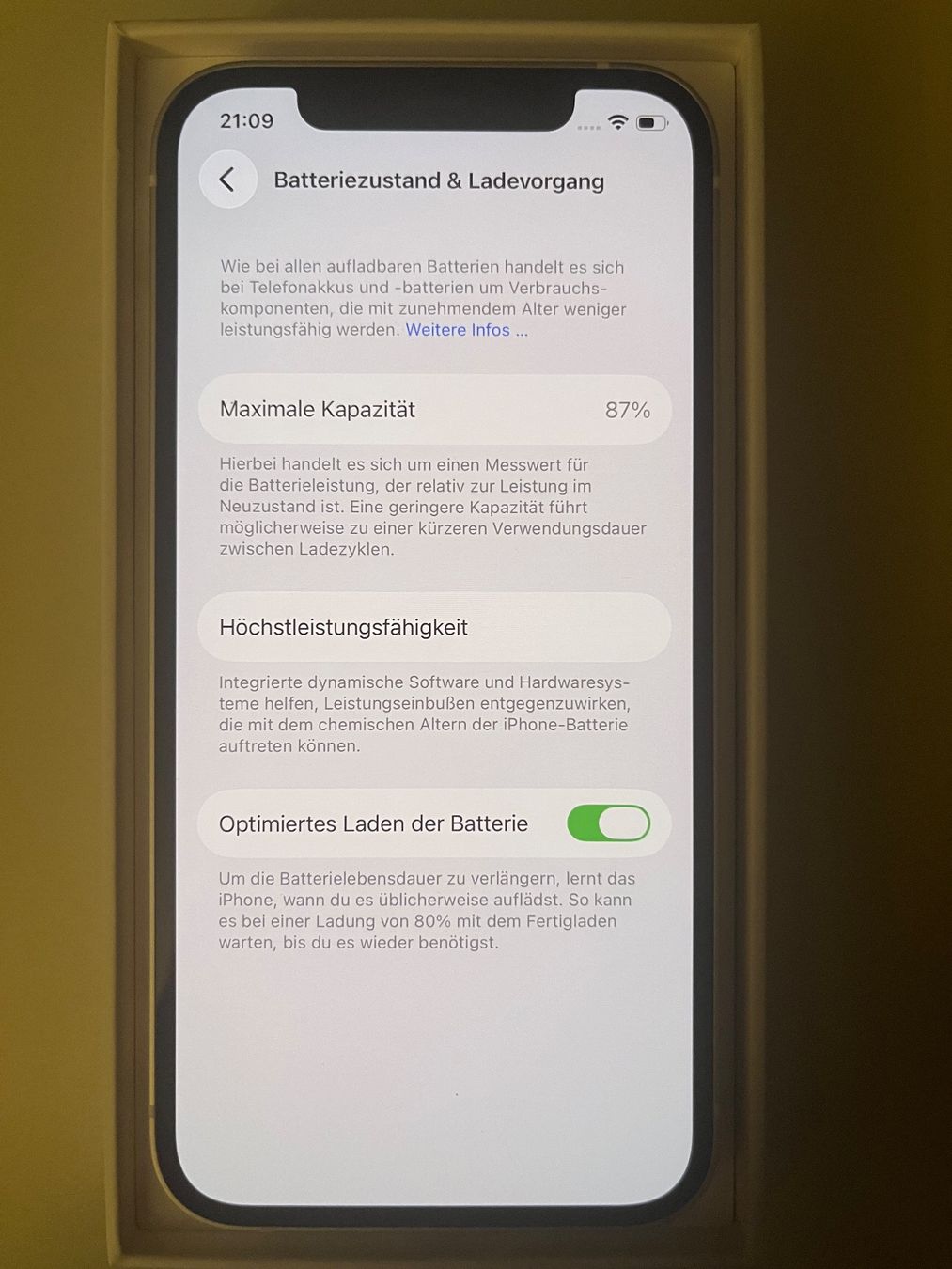 Apple Telefoni cellulari / Smartphones: iPhone 12 White 64GB – Usato da Wädenswil venduto da quattromic 8