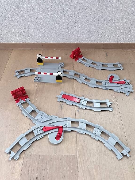 Lego Spielzeuge: LEGO DUPLO Eisenbahn Schienen 10882 – Gebraucht aus Meilen von iza_scz7