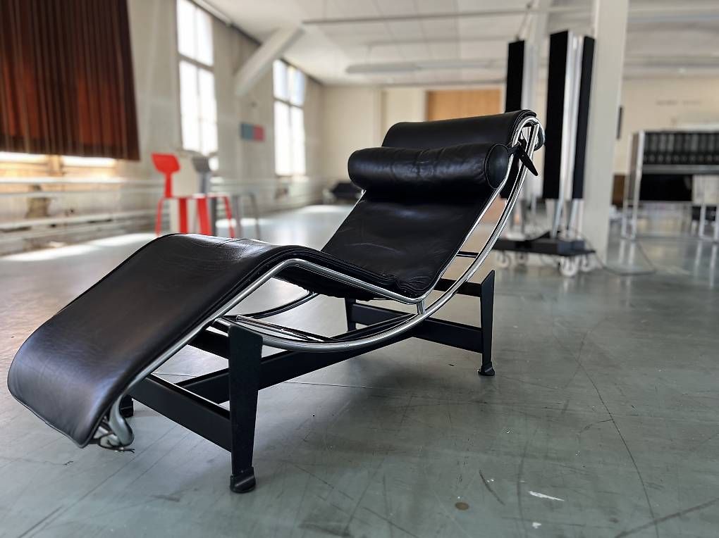 Sedie a sdraio: Corbusier LC4, original Cassina – Usato da Kreuzlingen venduto da polychromos