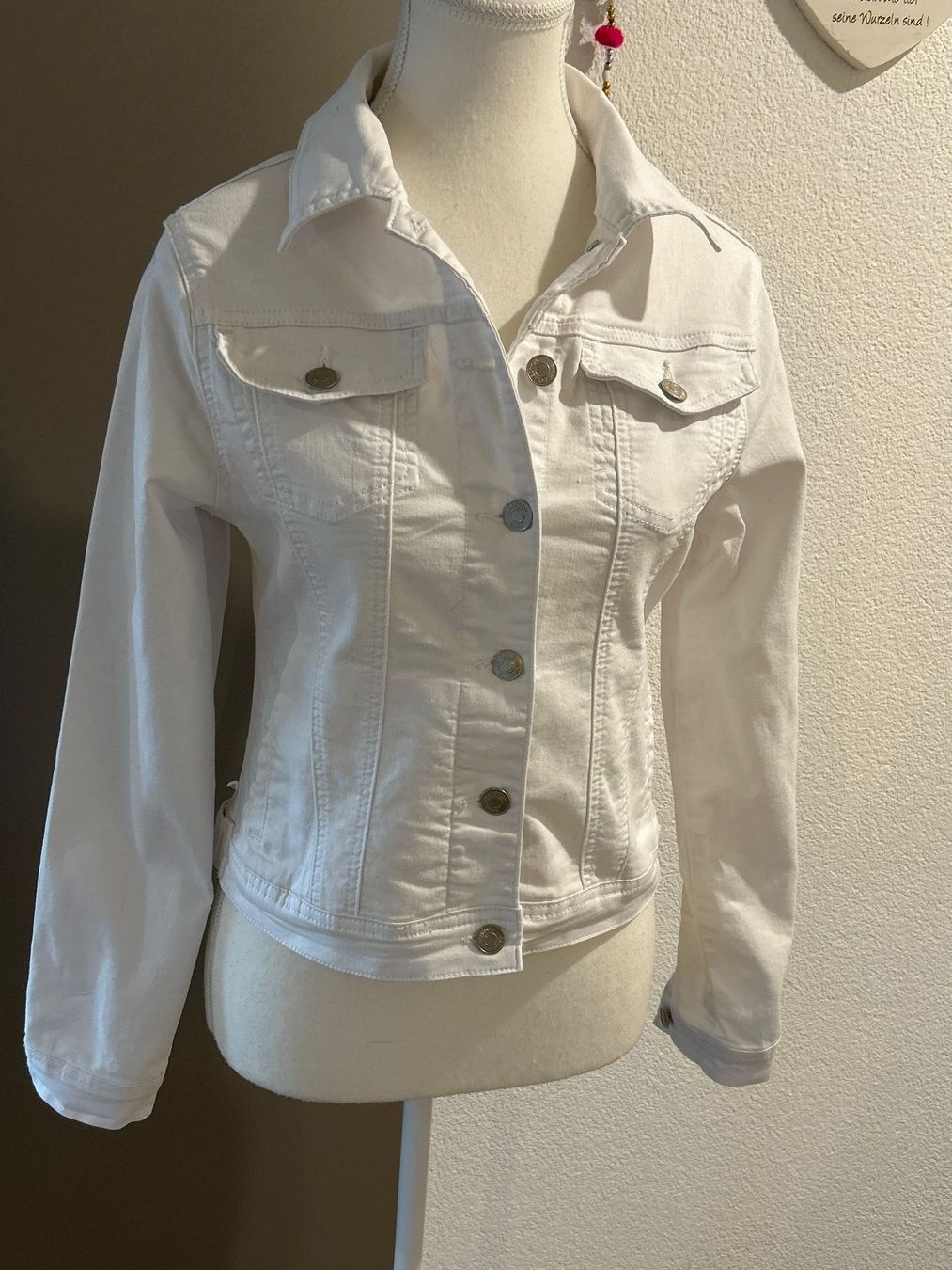 Vestes: Damen Jeans Jacke weiss – Neuf (Voir description) à Brunnen par Nala2929 1