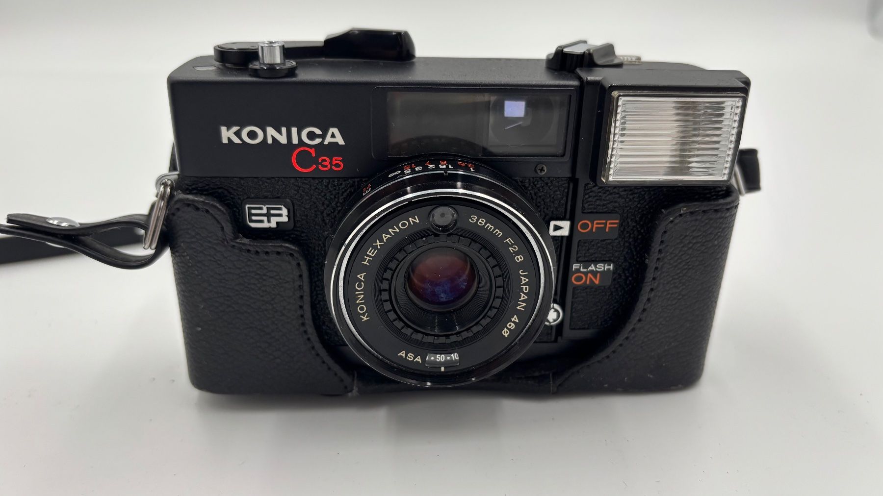 Konica Fotocamera: Appareil photo Konica C35 – Difettoso da Delémont venduto da Loccaze2015 2