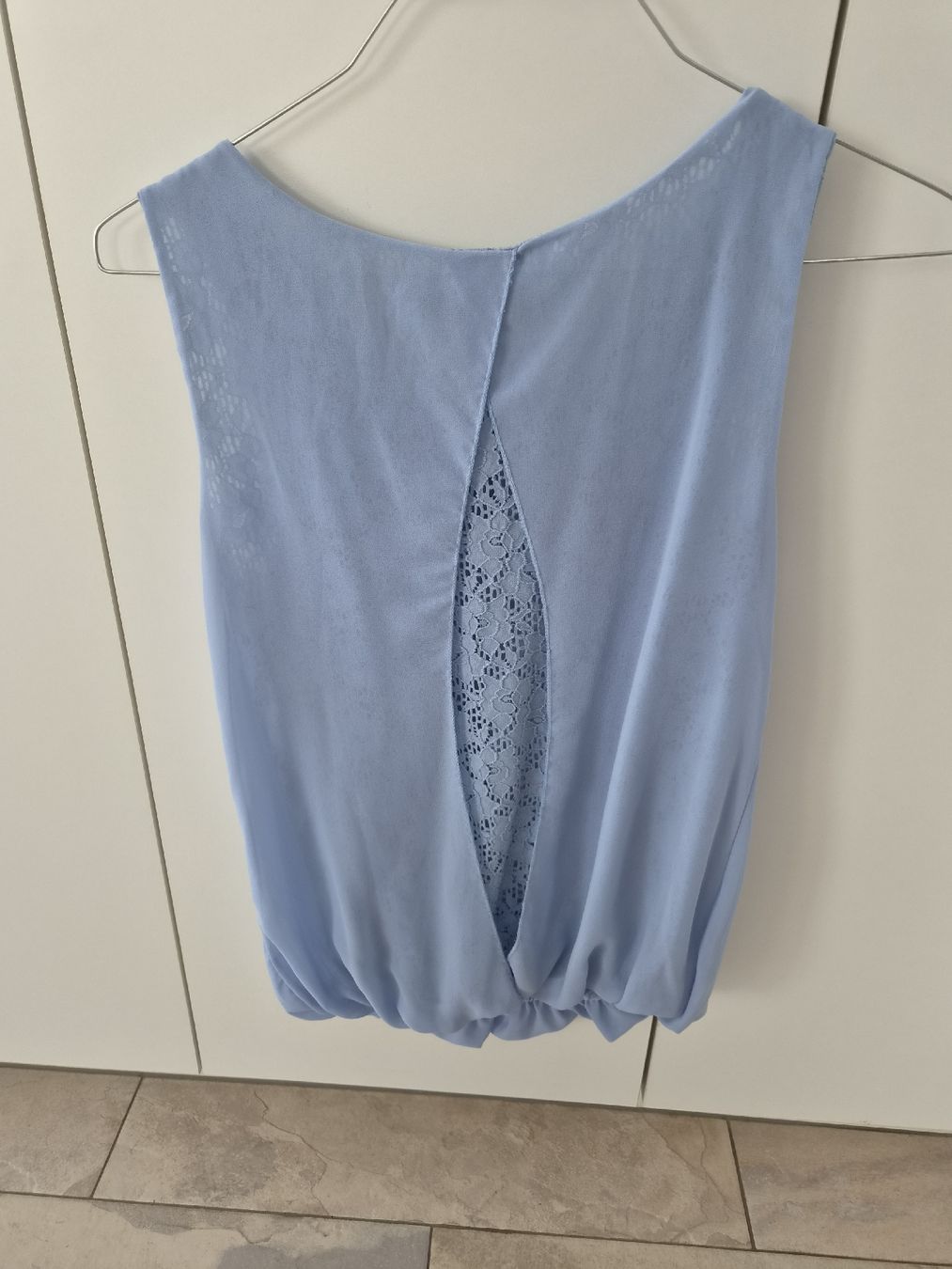 Camicette: Bluse mit Spitze am Rücken, hellblau Gr. L / Today – Usato da Niederrohrdorf venduto da Miripfiri 1