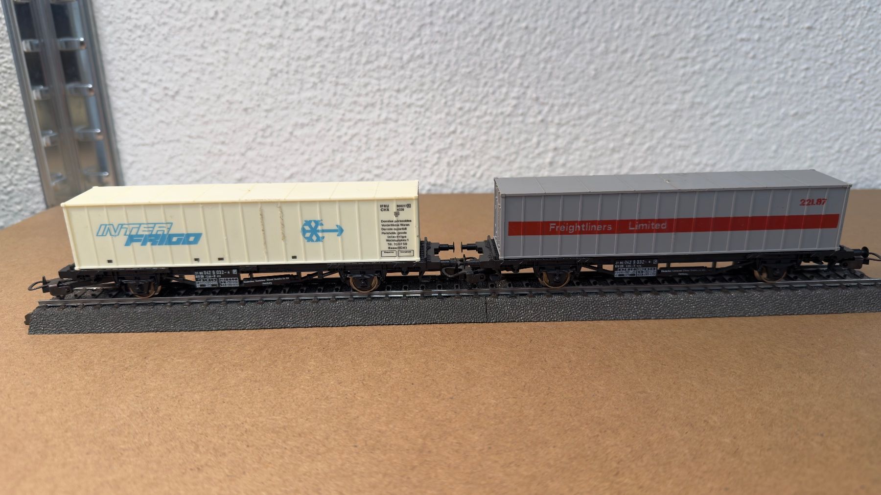 Lima Modellini di ferrovie: Lima Güterwagen-Set H0 / DC – Usato da Schlieren venduto da rat_lq6b 2