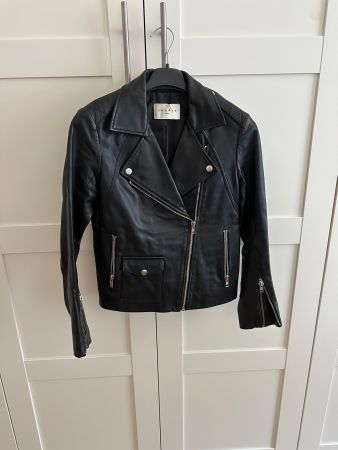 Damenlederjacke von Sandro Paris – 100 % Lammleder, Grösse S