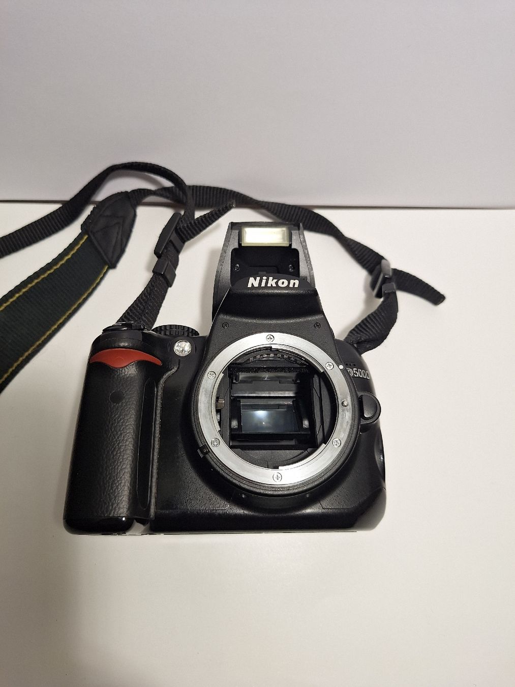 Nikon Kamera: NIKON D5000 + TAMRON 18-270 – Gebraucht aus Pfäffikon SZ von TobyPeterson 2
