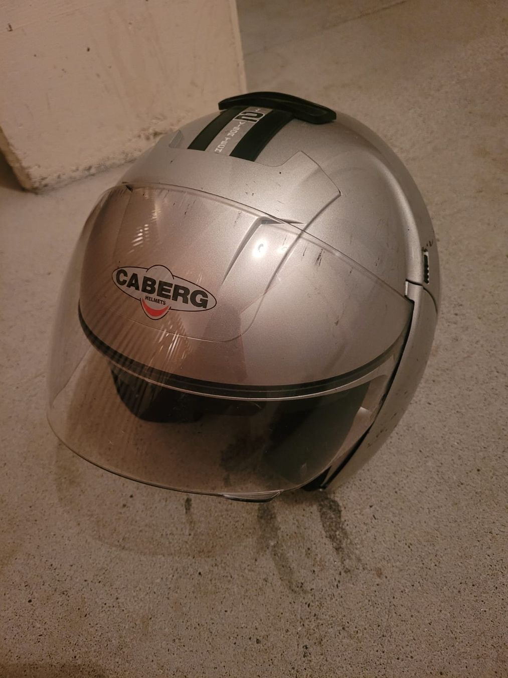 Caschi & visiere: Motorradhelm – Usato da Luzern venduto da LiLo000
