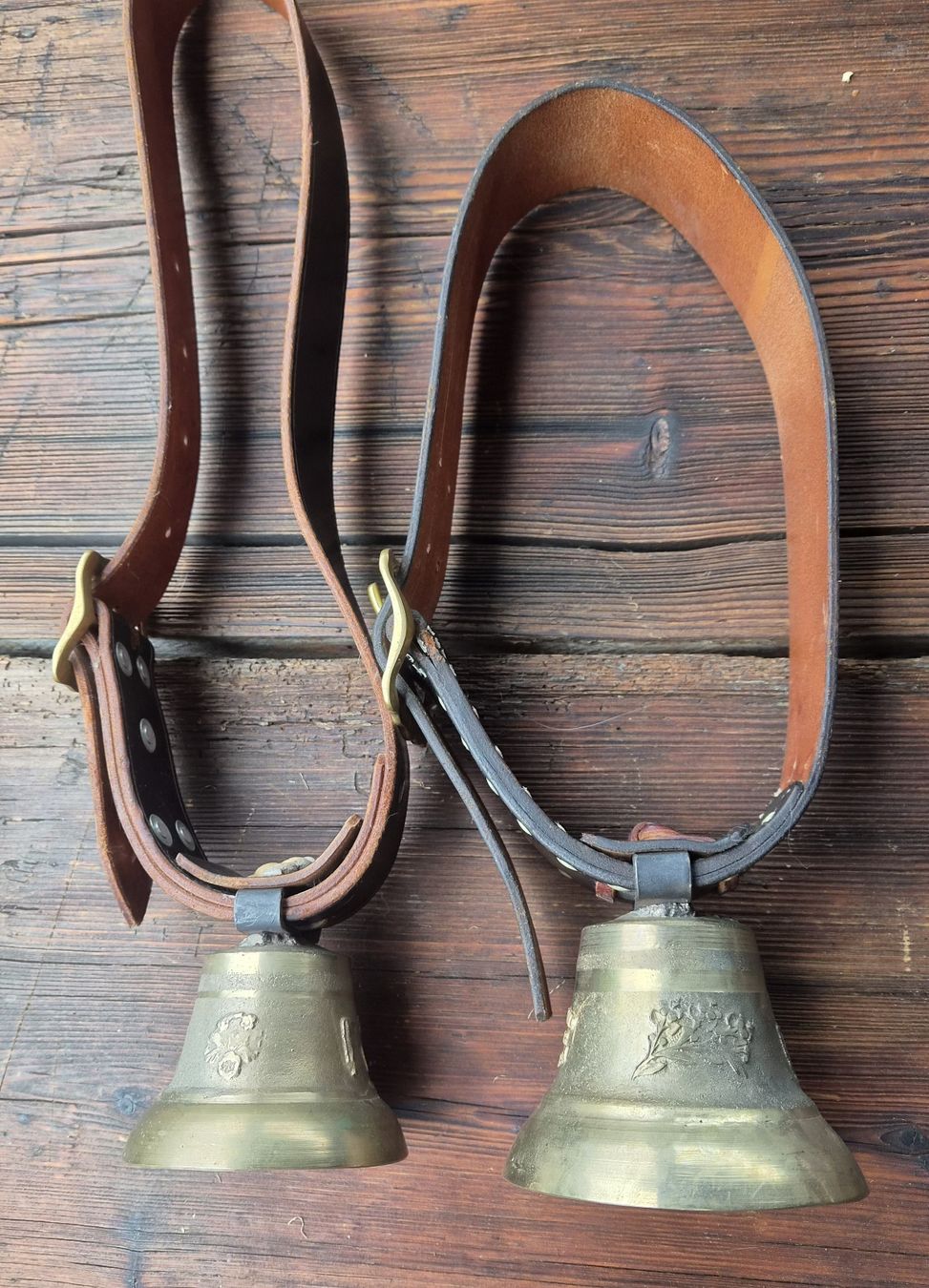 Cloches & sonnailles: 2 sonnaille cloches  – D'occasion à Farvagny-le-Grand par CollectibleWatches 3