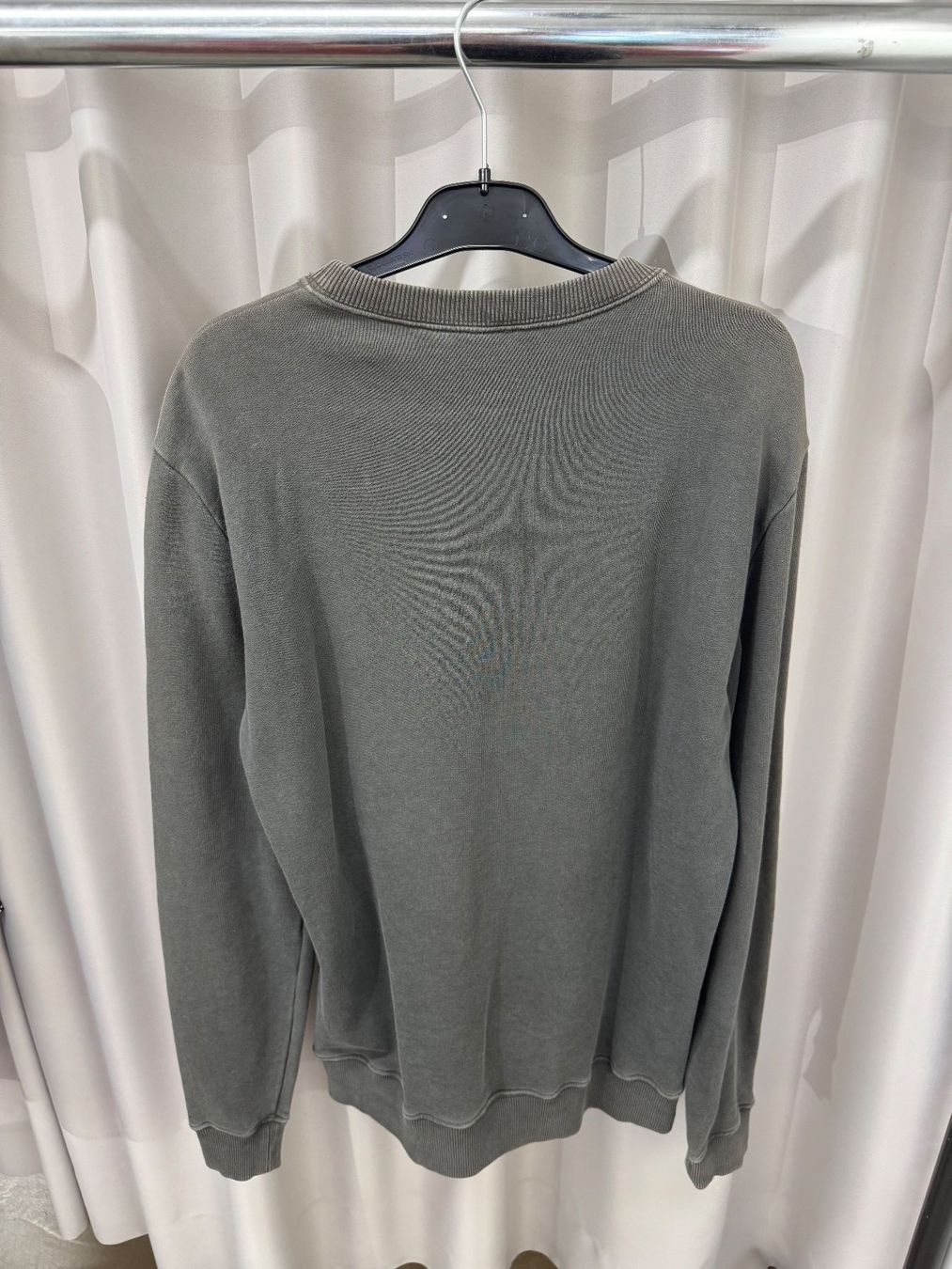 Saint Laurent Maglioni & Felpe: Oversized Yves Saint Laurent Sweater – Usato da Luzern venduto da CAZS_Luzern 2