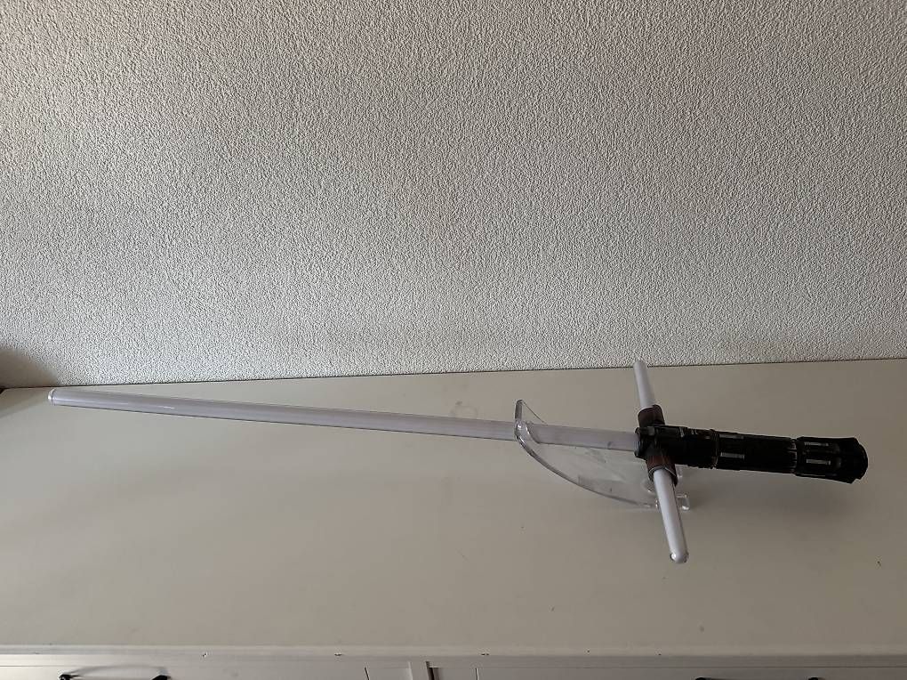 Giocattoli: Kylo Ren Force FX lightsaber  – Usato da Les Bois venduto da mav_vnd8 2