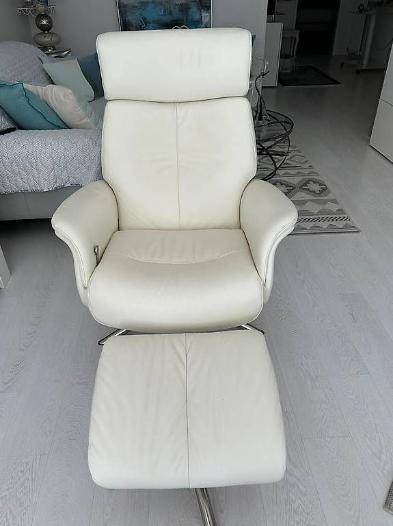Sessel: Fauteuil relaxe en cuir - parfait état – Gebraucht aus Romanel-s-Lausanne von liliti2001 4