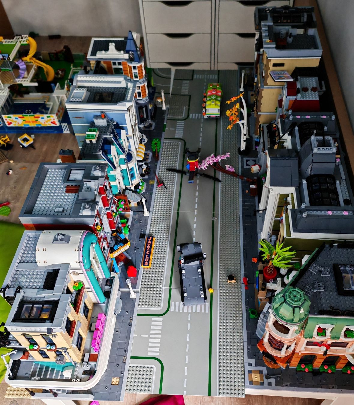 Lego Kit di costruzioni: Lego modular building city – Nuovo (secondo la descrizione) da Schindellegi venduto da Deladelsen 1