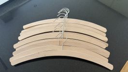 11 Stück Holzkleiderbügel / Kleiderbügel