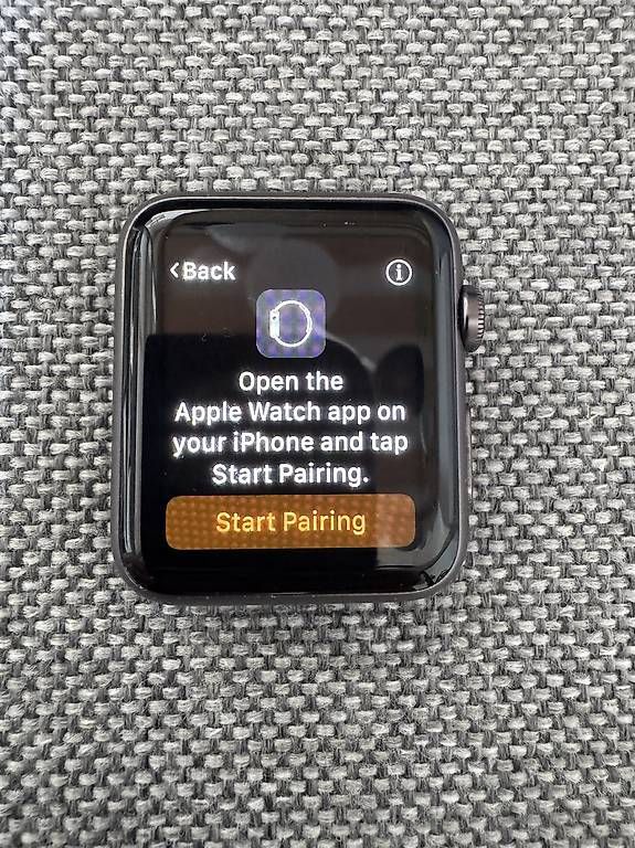Apple Smartwatch: Apple Watch 42mm Space Gray – Usato da Effretikon venduto da Gettrix 2