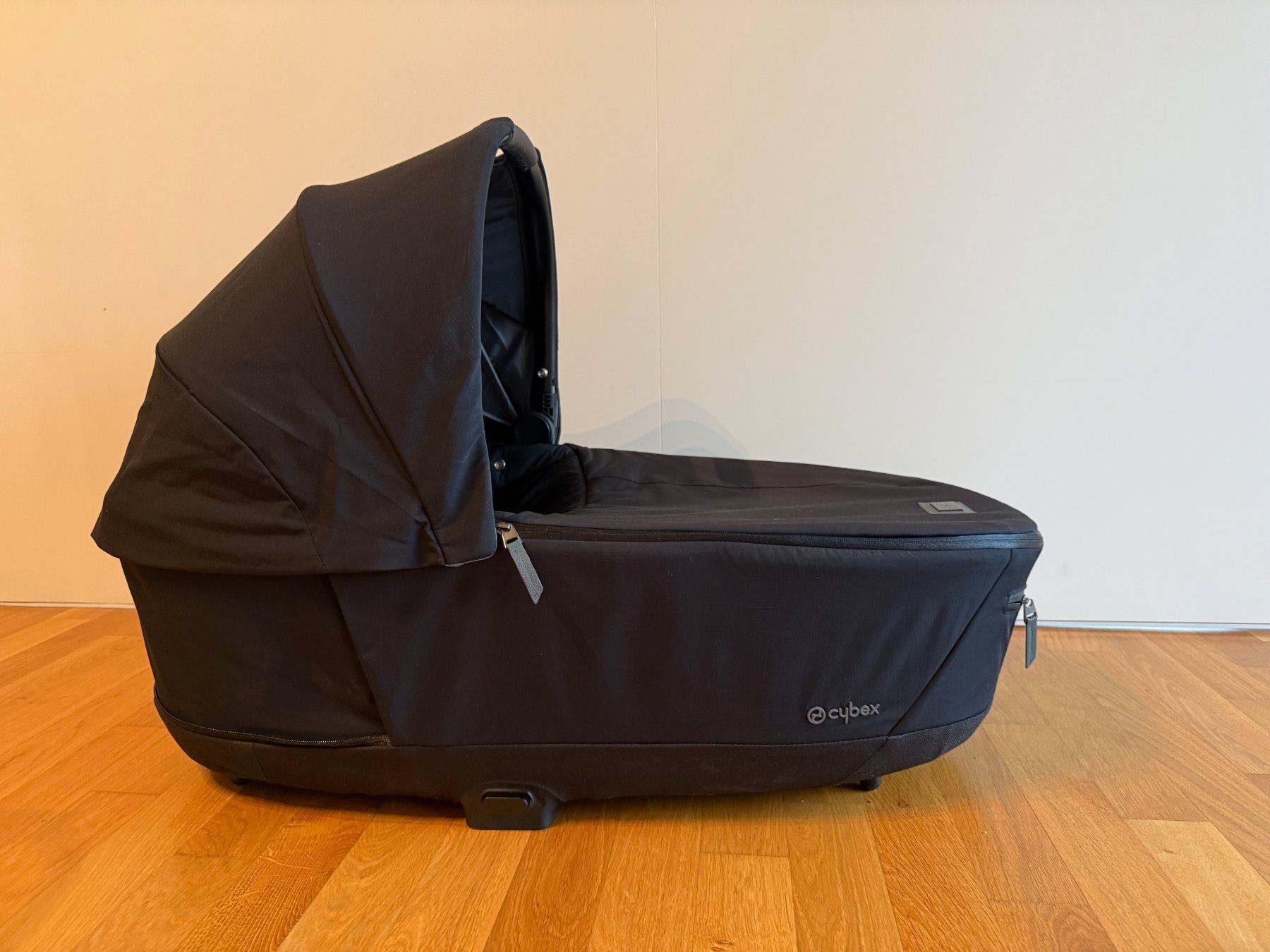 Carrozzine: Cybex Priam Lux Carry Cot Stardust Black Plus – Usato da Zürich venduto da moowhooper 2