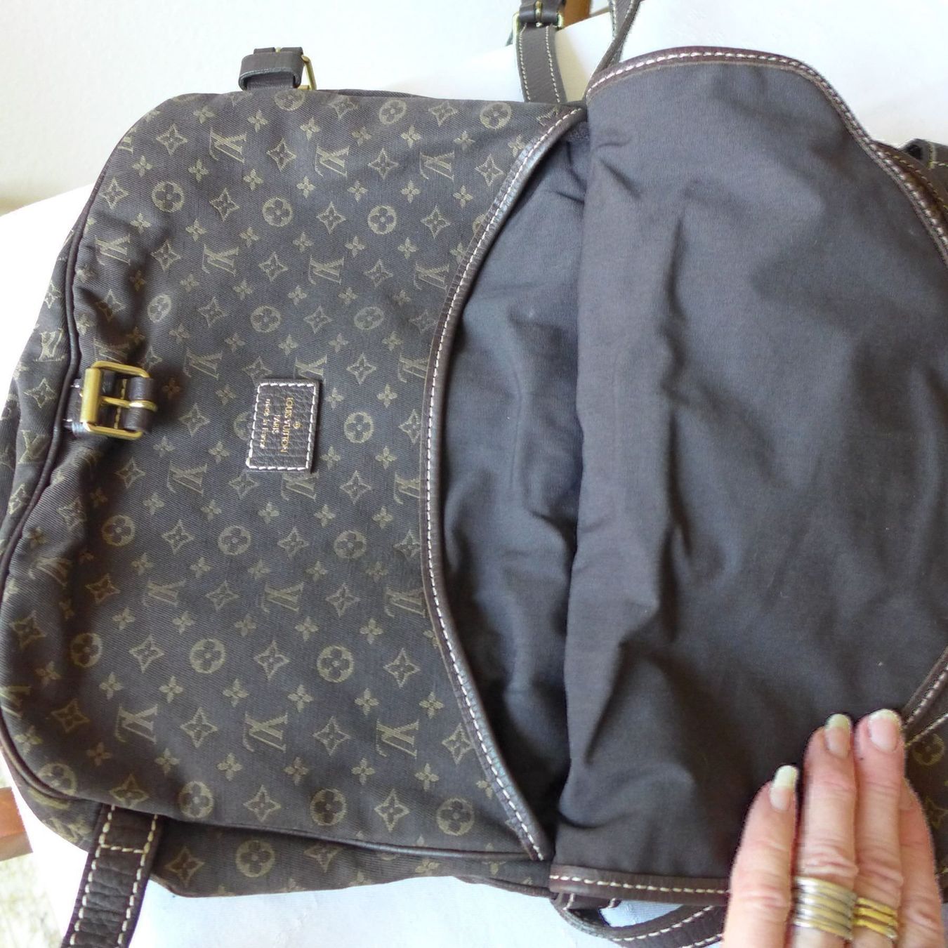 Louis Vuitton Borse: Louis Vuitton Saumur 30 Crossbodybag – Usato da Bottmingen venduto da sandy_2 5