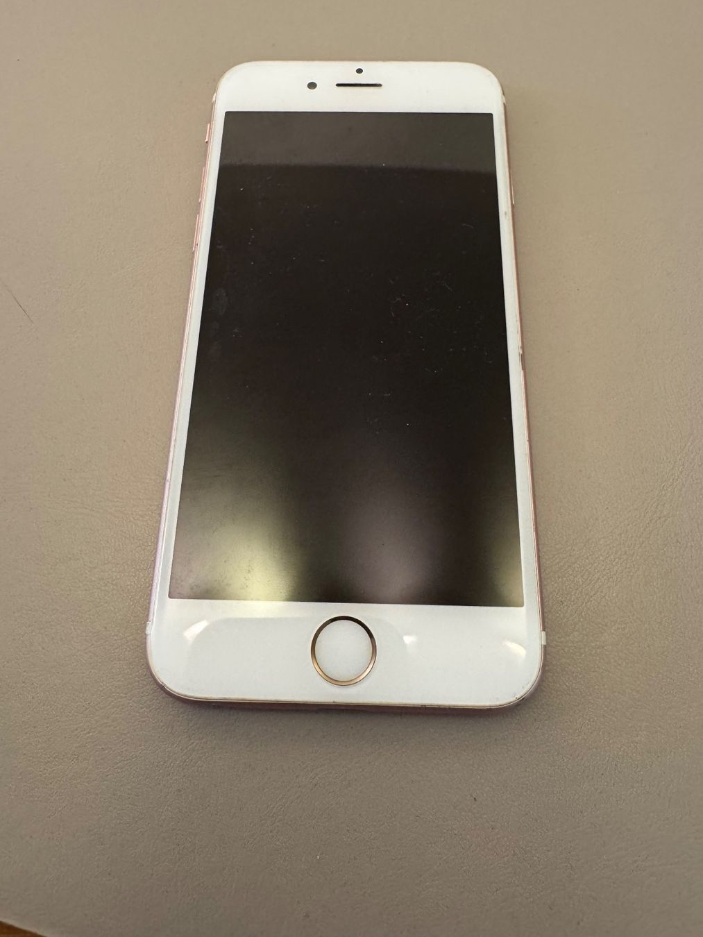 Apple Telefoni cellulari / Smartphones: iPhone 6s – Difettoso da Adliswil venduto da Busys