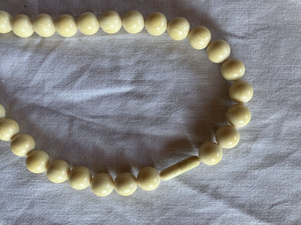 Catenine: Vintage Kette aus Knochen – Usato da Bassersdorf venduto da groovygremlin 1