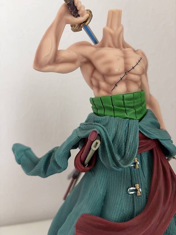 Statuette: Figurine de Zoro - one piece  – Usato da Chavannes-de-Bogis venduto da bla_7nrp 2