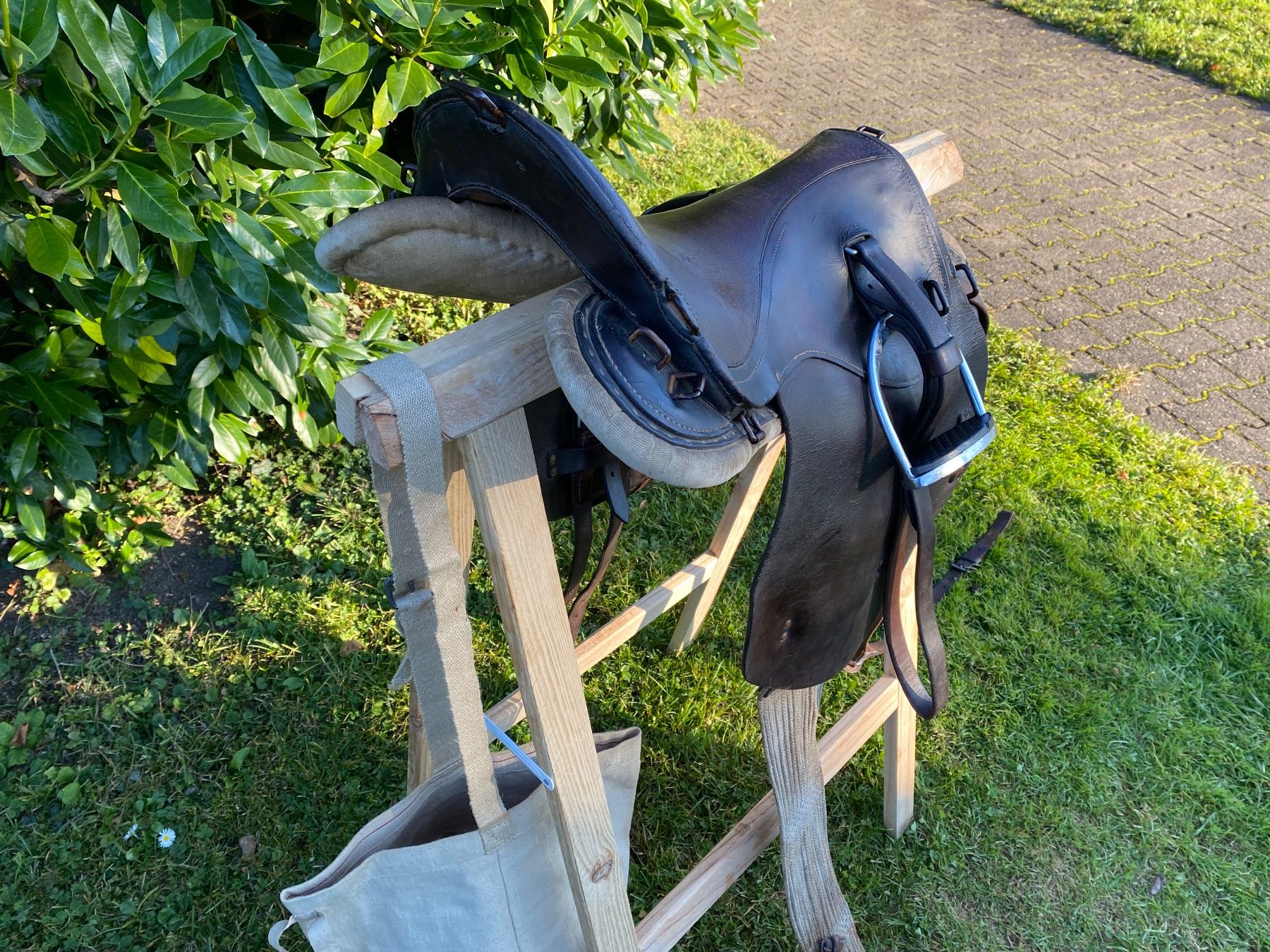 Selle & Accessori: Schweizer Militär Kavallerie Sattel – Usato da Feldbach venduto da Fea1 7