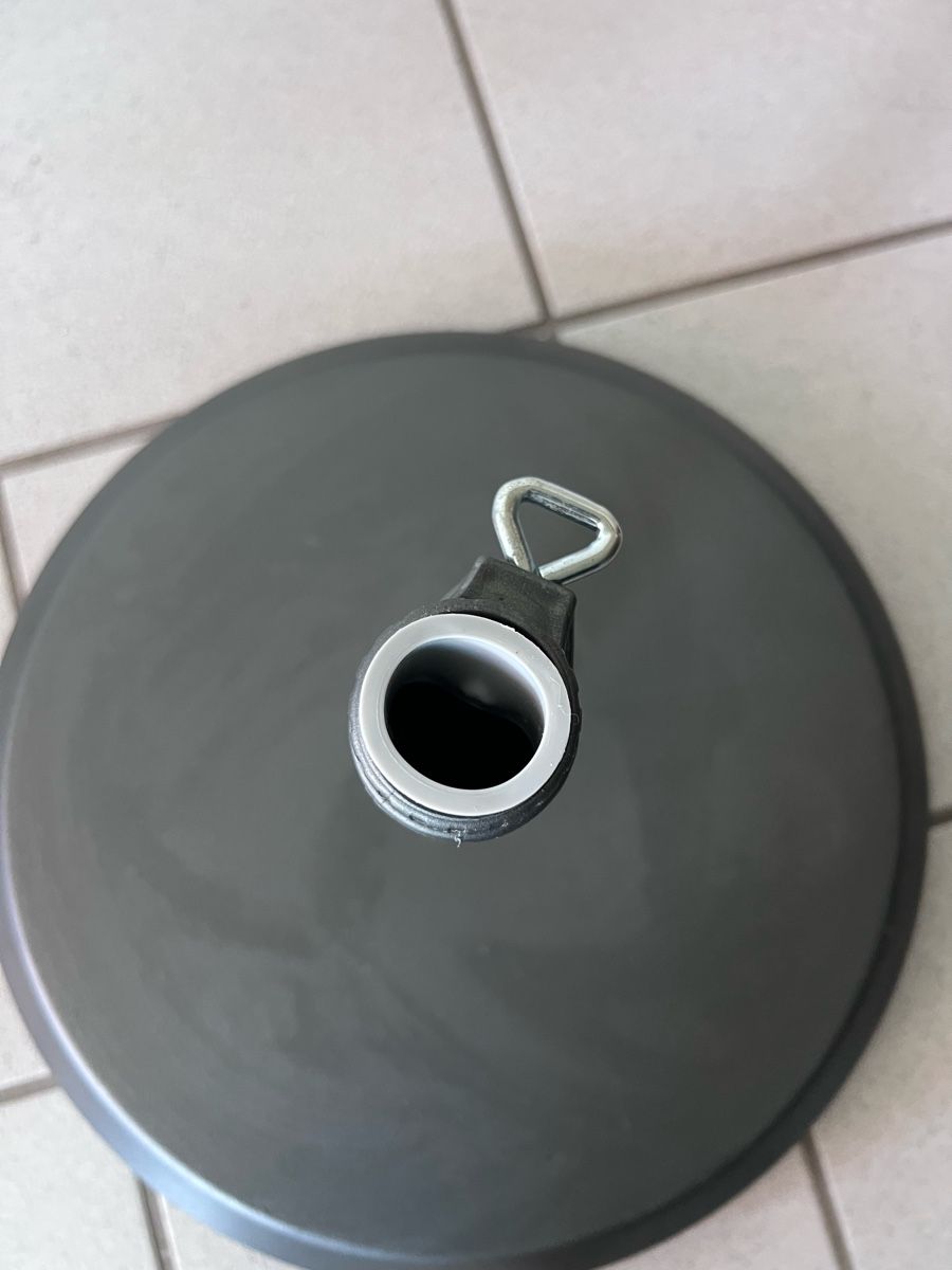 Sonstiges: Schirmsockel aus Beton – Neu (gemäss Beschreibung) aus Solothurn von sl_27 1