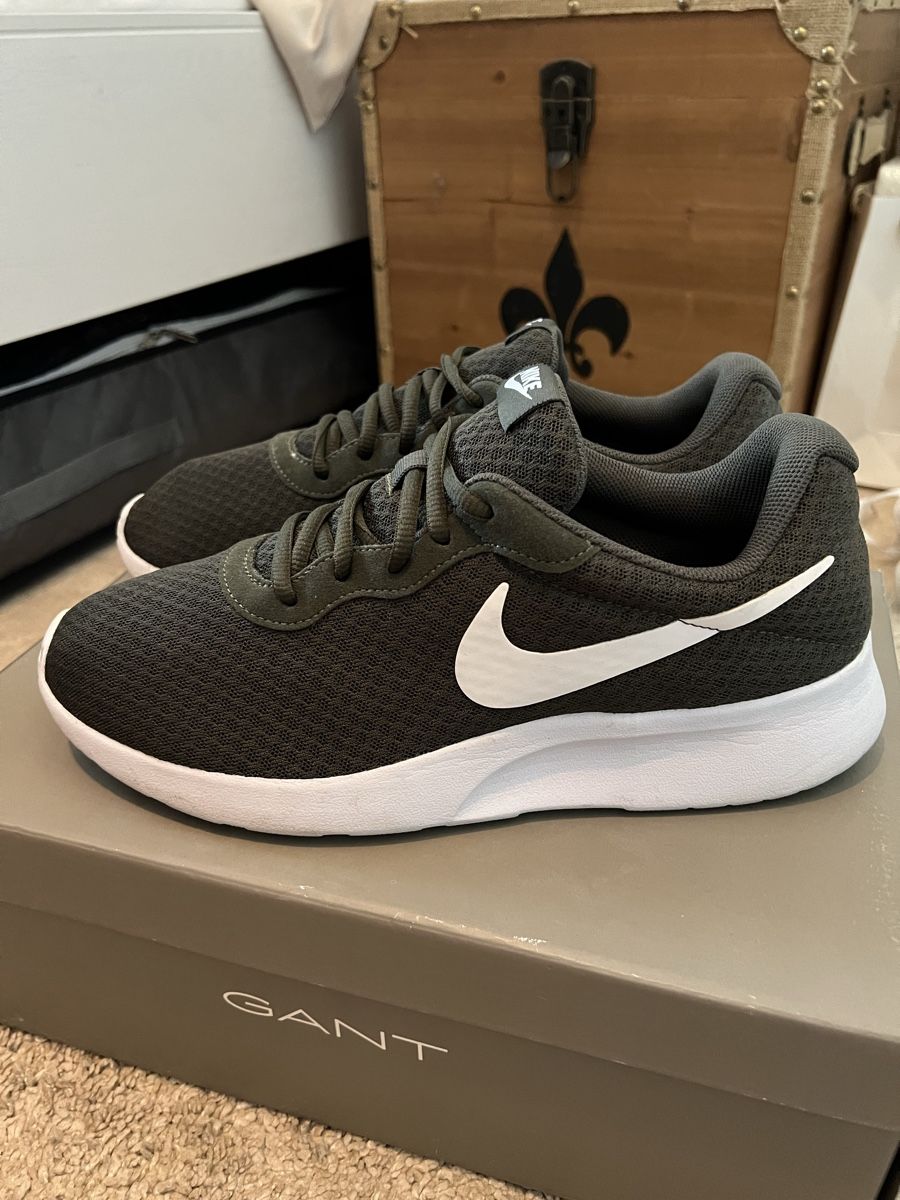 Nike Herrenschuhe: Nike Tanjun Running Schuhe Green gr. 44 – Neu (gemäss Beschreibung) aus Kriens von Delikanli1