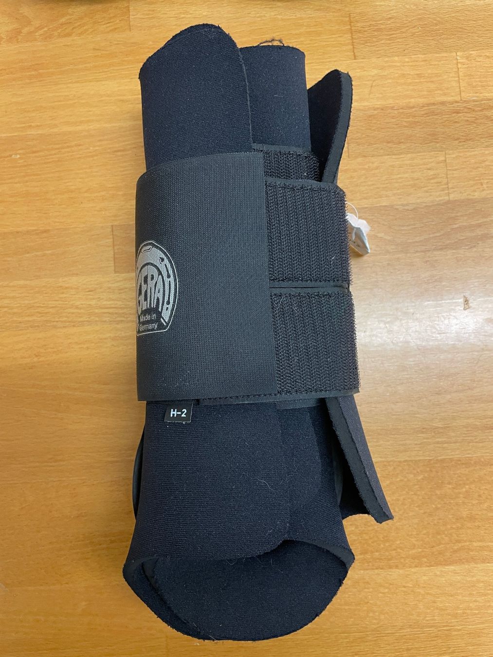 Gamaschen & Bandagen: Gera Schutz-Gamaschen, hinten, H2, schwarz – Neu und originalverpackt aus Grüt (Gossau ZH) von ecirtaeb56 1