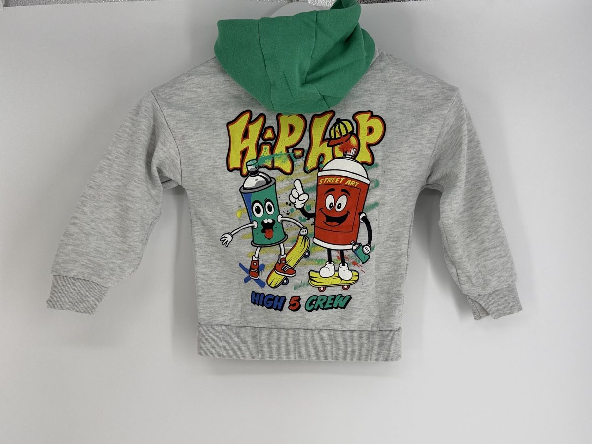 Maglioni & Felpe: Kapuzenpullover High 5 Crew Gr. 116 von Primark  – Usato da Auenstein venduto da moin. 1