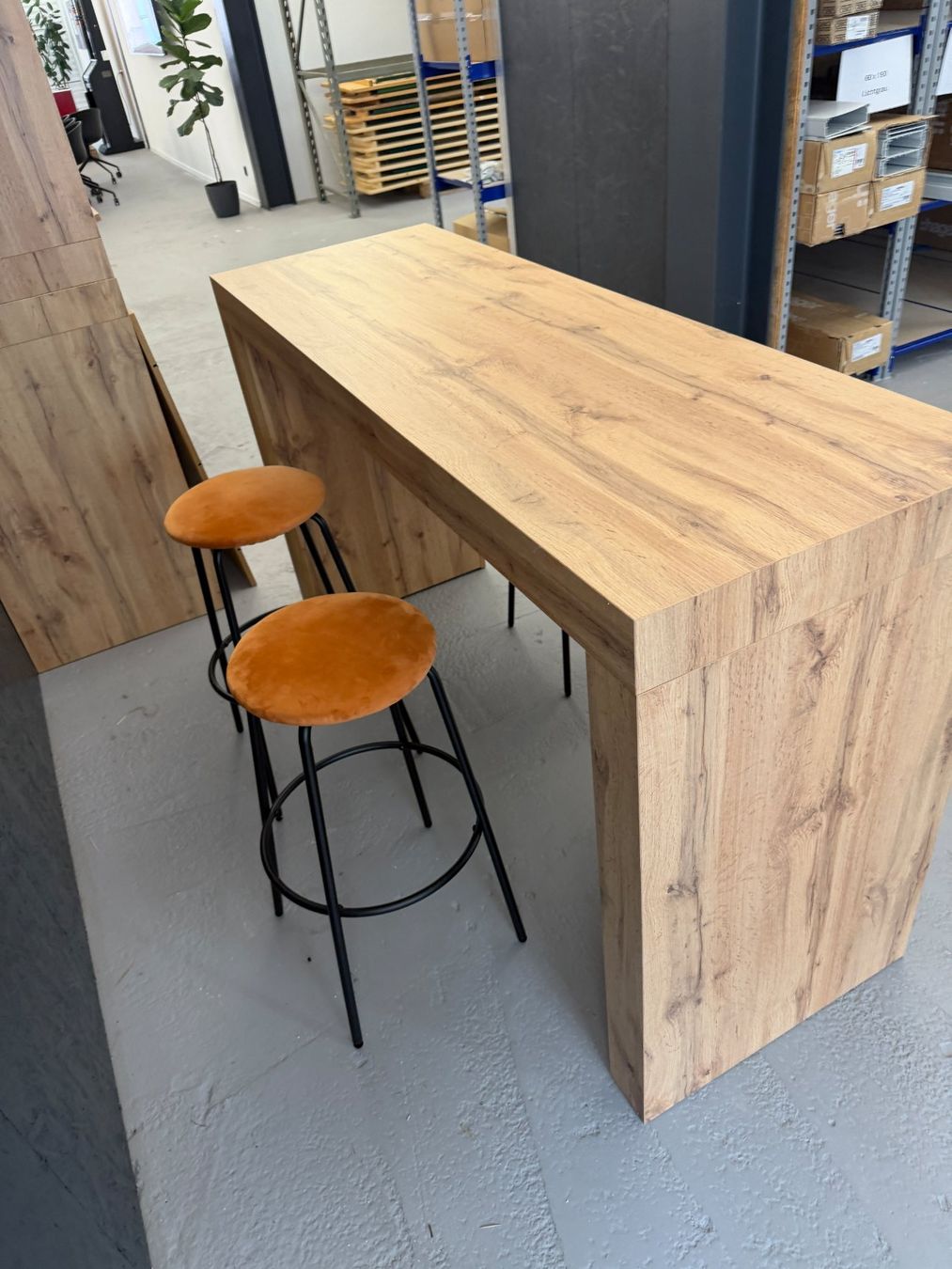 Tische: Stehtisch - Bartisch - Bistrotisch inkl. Hocker – Gebraucht aus Pfäffikon SZ von xevo_Networks 2