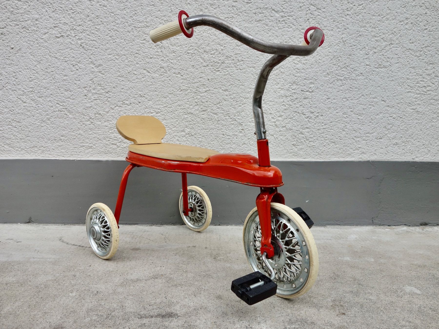 Fahrzeuge für Kinder: Vintage Dreirad 60er/70er Jahre – Gebraucht aus Kerzers von wisaundso 1