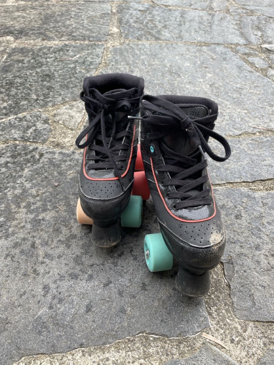 Decathlon Pattini in linea & Pattini a rotelle: Patin à roulettes noir, Taille 36  – Usato da Villars-sur-Glâne venduto da Captainguy 3