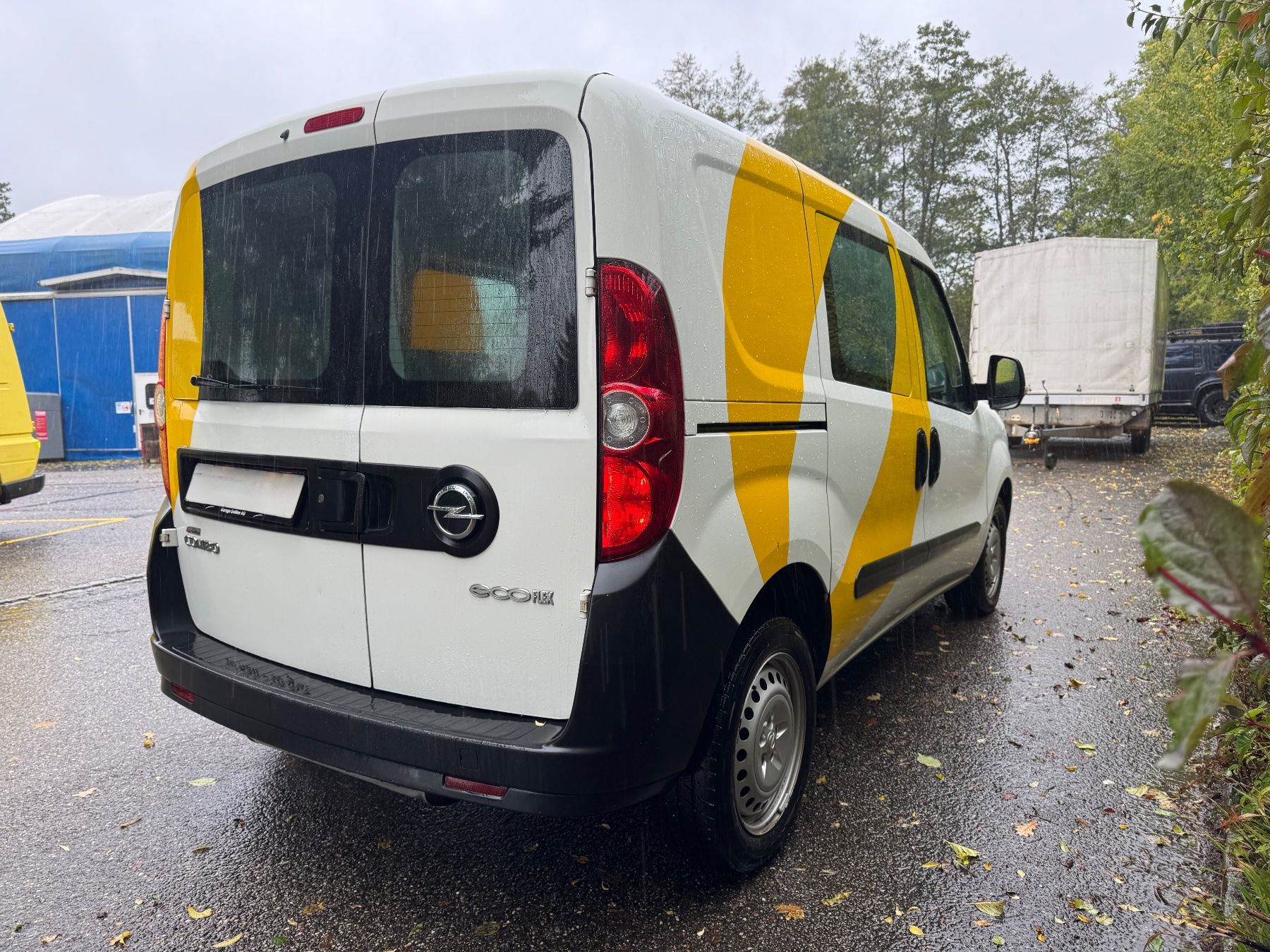 Opel Véhicules utilitaires: OPEL COMBO D 1.4 CNG – D'occasion à Niederwil SO par ipad 2
