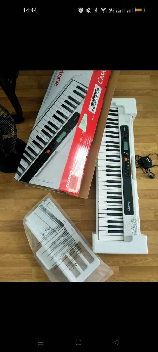 Casio Instruments de musique: Keyboard new – Neuf (Voir description) à Zürich par mar_dl57