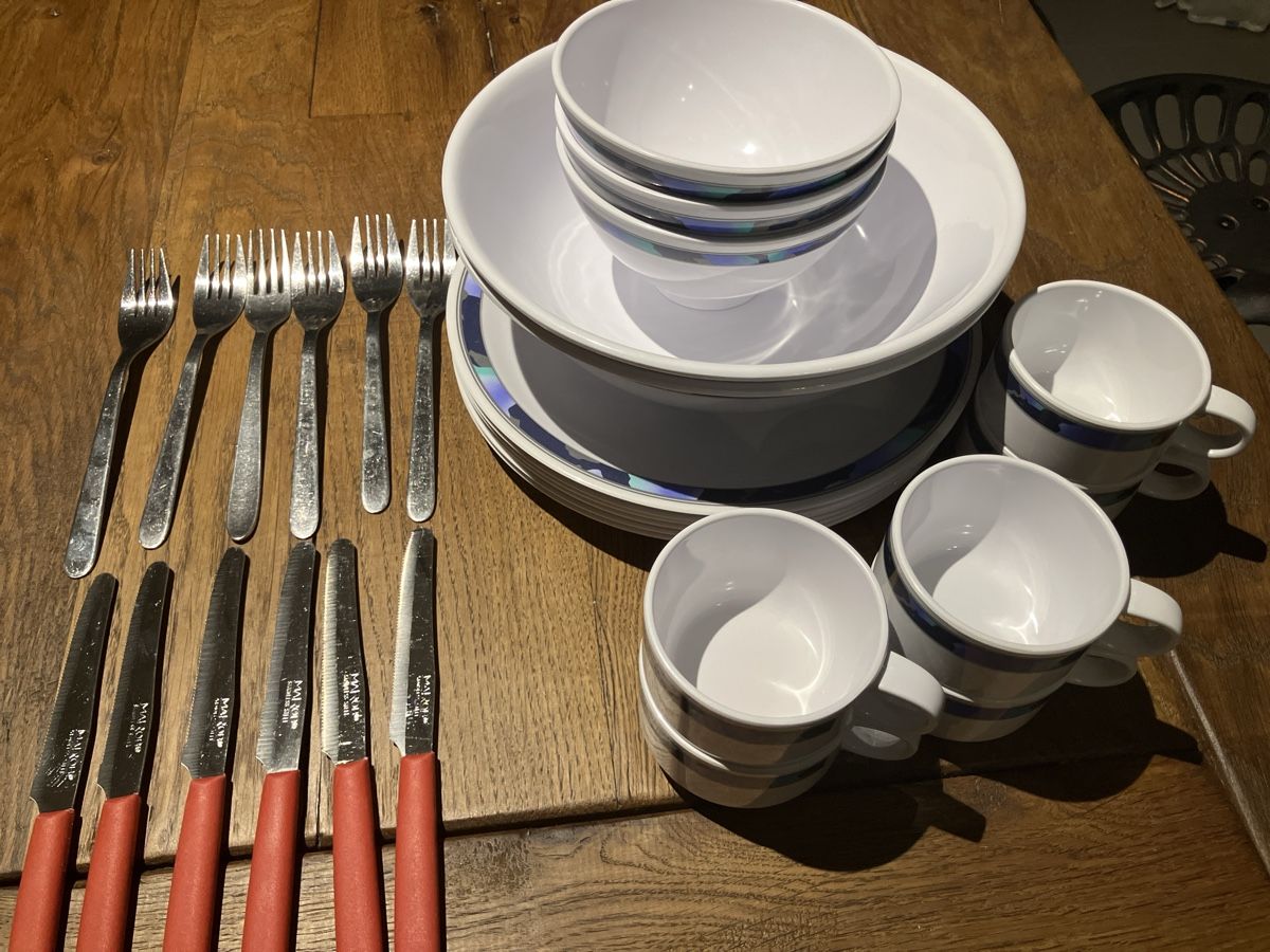 Set di piatti: Geschirr Camping, Garten) – Usato da Dittingen venduto da Forfour1