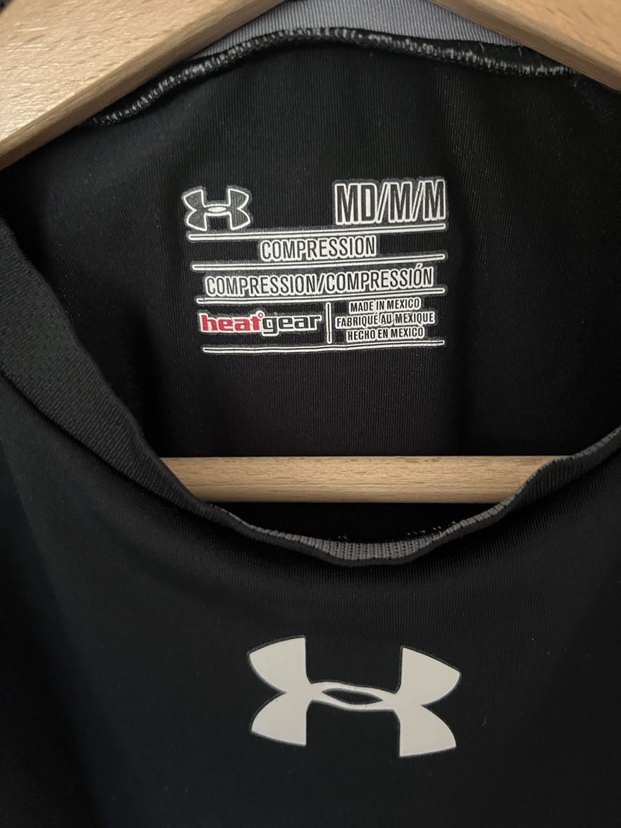 Under Armour T-shirt: Under Armour Kompressionsshirt – Usato da Zürich venduto da ale_t 2