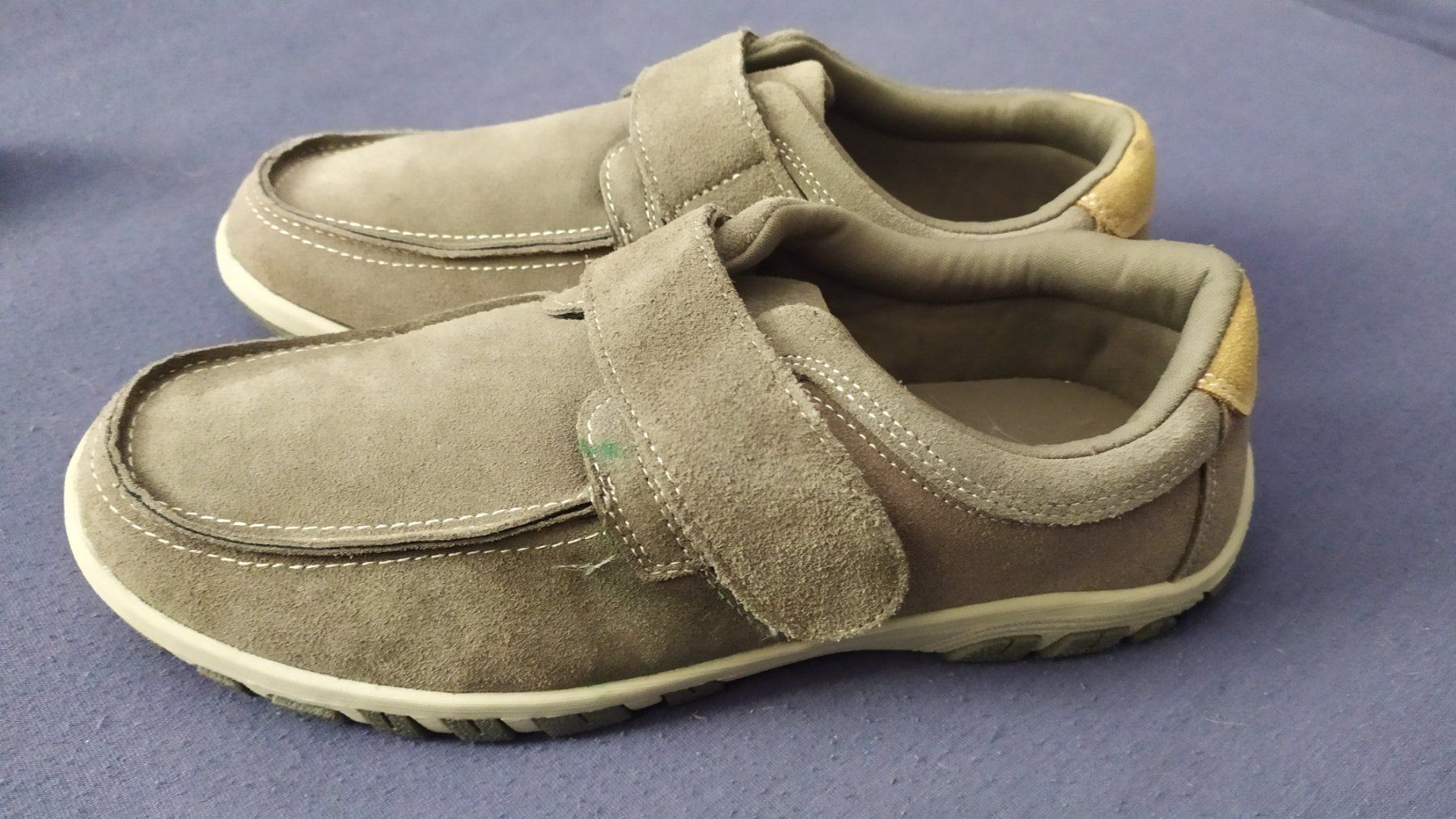 Scarpe da uomo: Mocassins homme gr. 40 gris – Nuovo (secondo la descrizione) da Chezard St-Martin venduto da Loucail 1