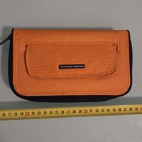 Portefeuille Benetton orange en bon état