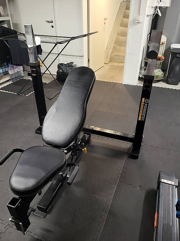 Powertec Hometrainer: Powertec Hantelbank – Usato da Mellingen venduto da Luis197878