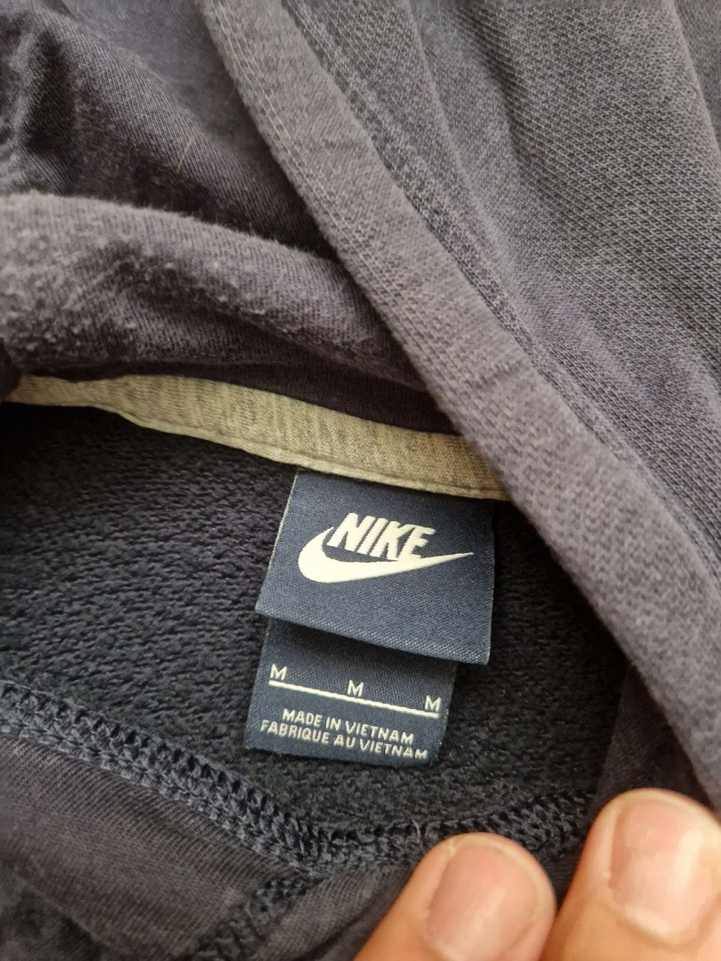 Nike Maglioni & Felpe: Nike Hoodie Gr.M – Usato da Emmenbrücke venduto da TopGato 1