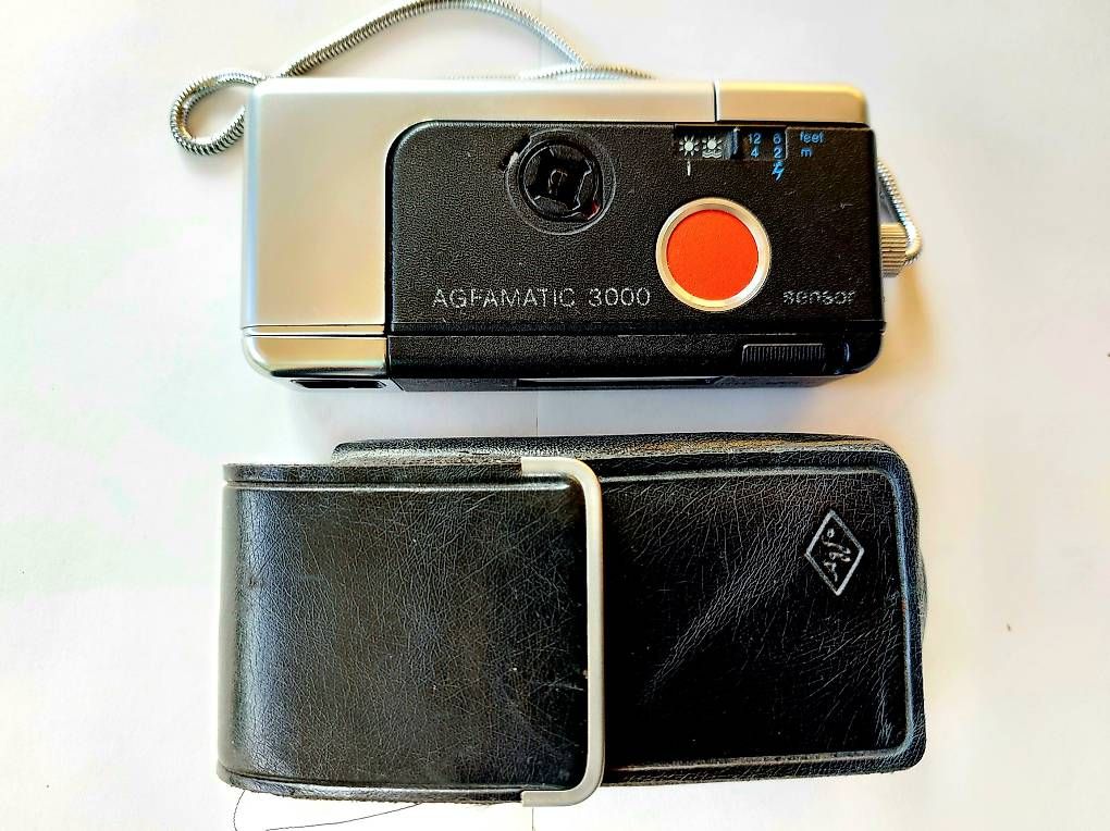 Agfa Fotocamera: Fotokamera  Agfamatic 3000 – Usato da Seuzach venduto da Heinz7947