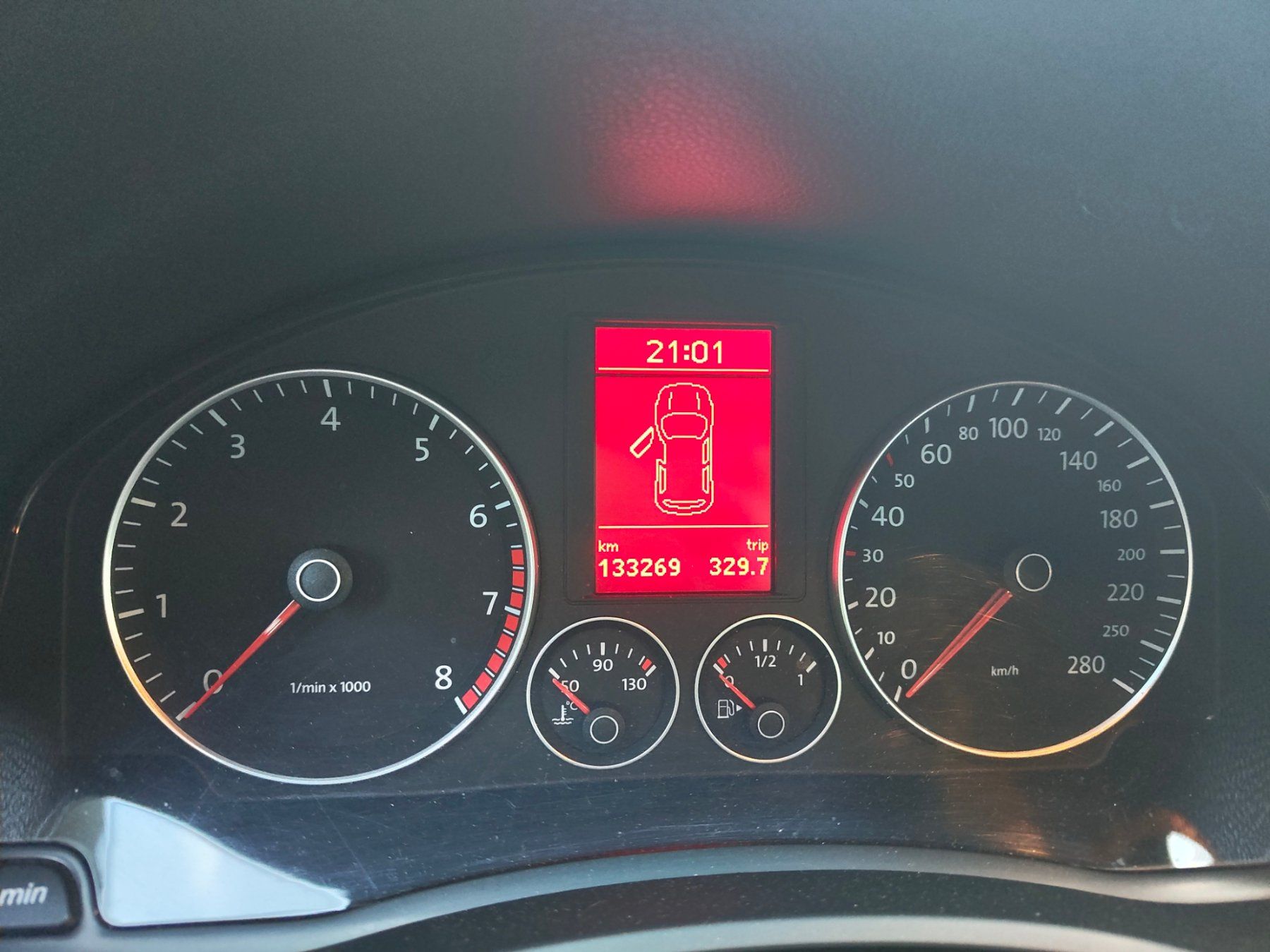 VW Automobili: VW / Volkswagen Scirocco 2.0 TSI – Usato da Däniken SO venduto da nic_8kpl 6