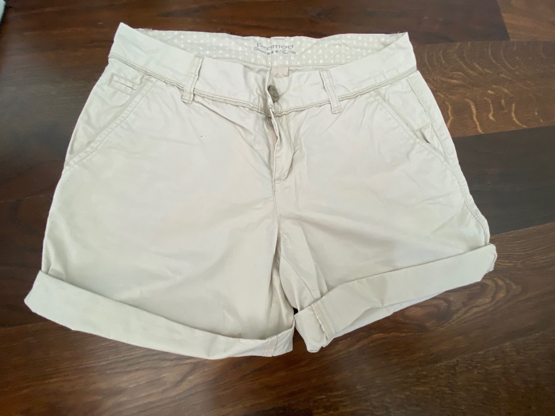 Pantaloni: Short beige, taille 34 – Usato da Versoix venduto da coul-raoul