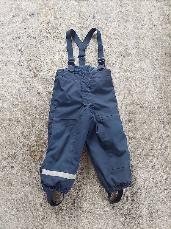 H&M Pantaloni: Skihose dunkelblau Grösse 98 – Usato da Zürich venduto da Taxista 1