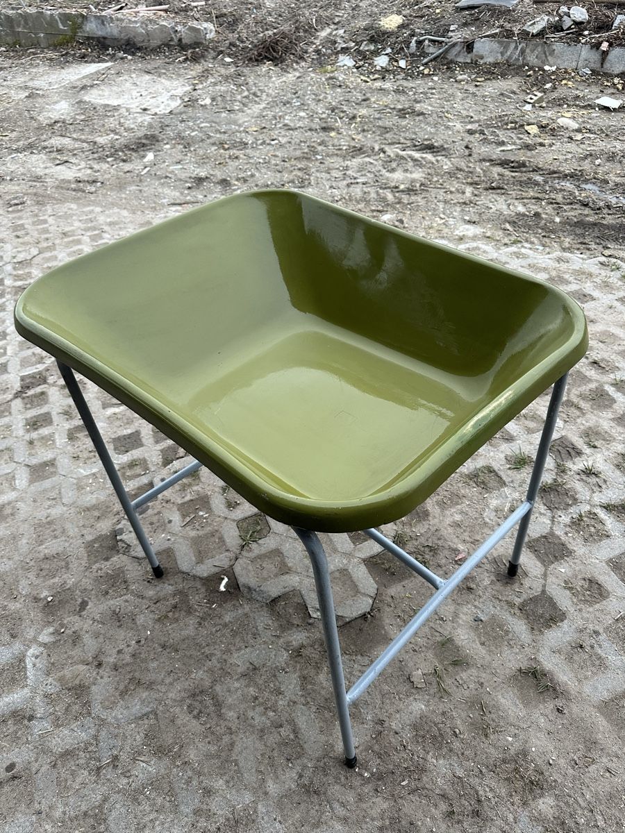 Altre Decorazioni per giardino: Wanne auf Stahlgestell – Usato da Liebistorf venduto da Simi.