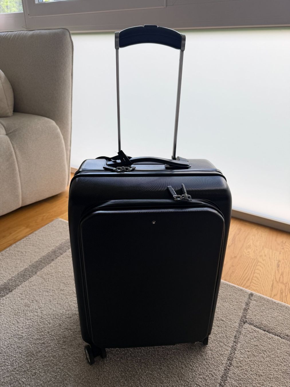 Montblanc Valigie: MONTBLANC Nightflight Trolley 4 Wheel Black Hardshell – Usato da Founex venduto da HoppSuisse59 2