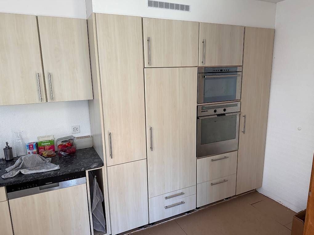 V-Zug Cucine complete: Gebrauchte Küche zum selbst abbauen – Usato da Buchs SG venduto da starshipenterprise