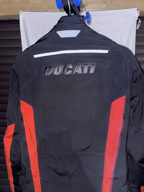 Ducati Giacche: Giacca moto Ducati 4stagioni – Usato da Oberwangen b. Bern venduto da cra_87q2 3