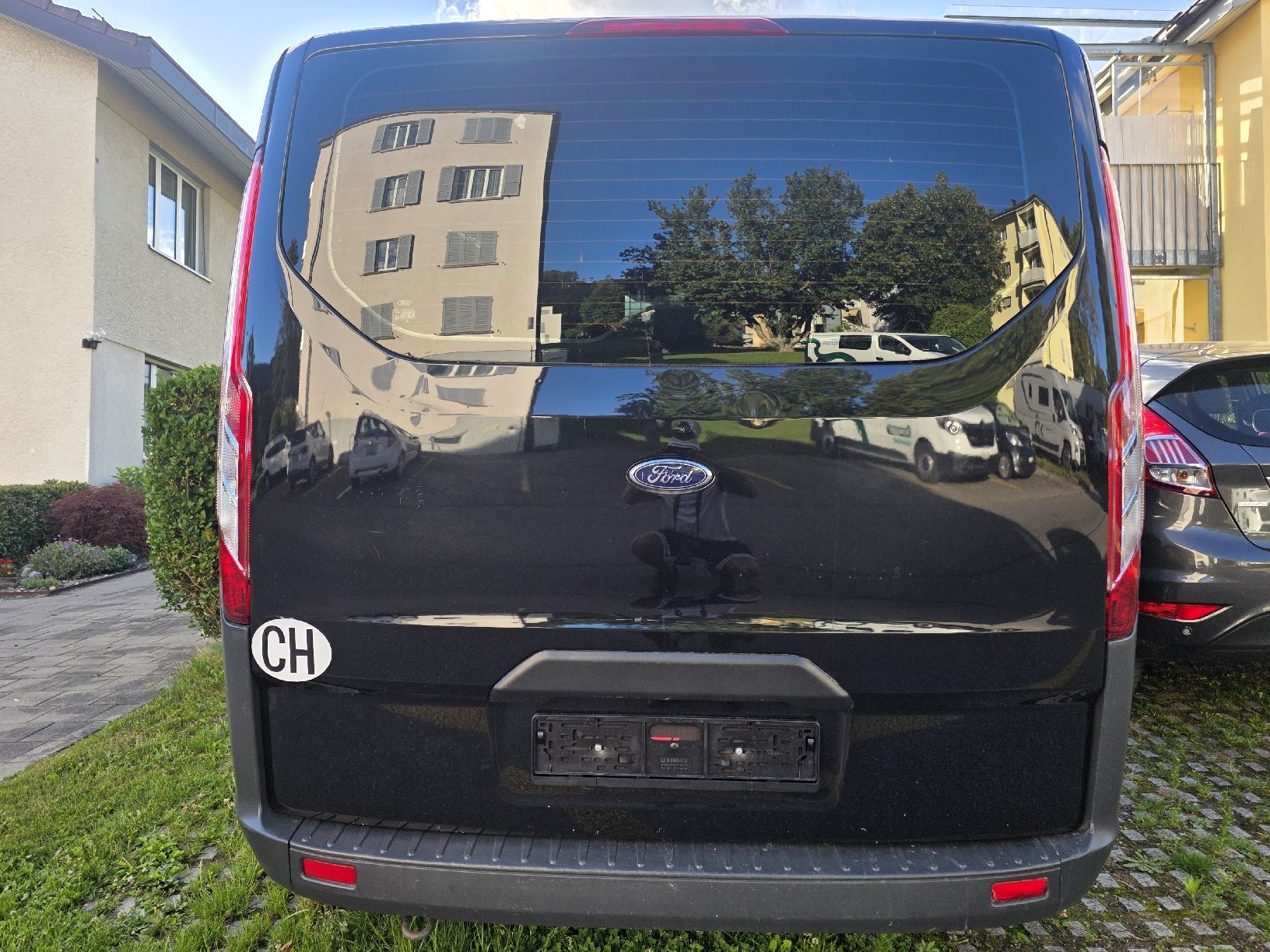 Ford Veicoli commerciali: Ford Transit Custom frisch ab MFK – Usato da Ostermundigen venduto da Sera.P 5