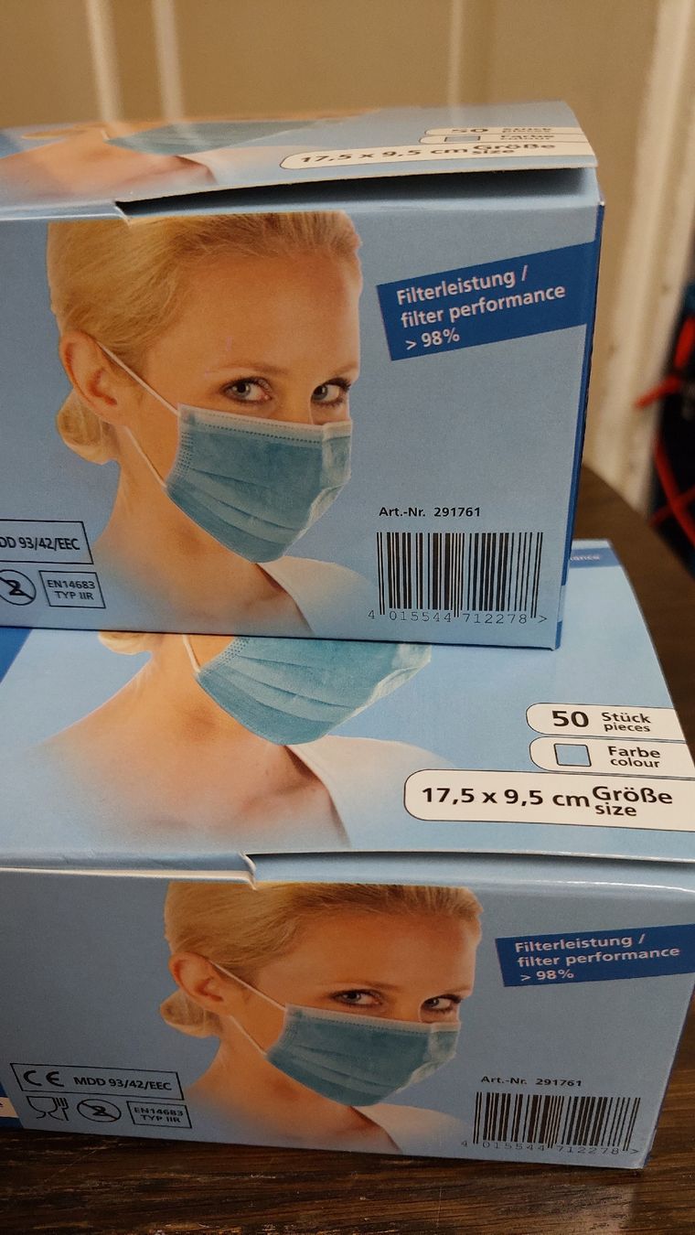 Prodotti per la cura medica: Gesichtsmasken einweg/Covid Masken/ – Nuovo e nell'imballaggio originale da Basel venduto da O-MEGA