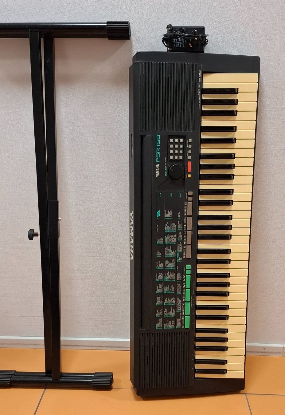 Yamaha Strumenti musicali: Keyboard YAMAHA PSR-150 – Usato da Obernau venduto da Minu77